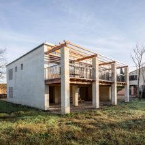 2-mamont-livraison-atelier-architecture-perraudin-maison-pierre-et-bois-massif